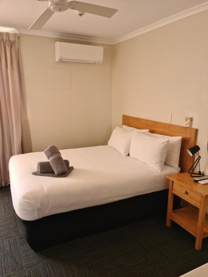 Henry'S Quirindi Hotel Exterior foto