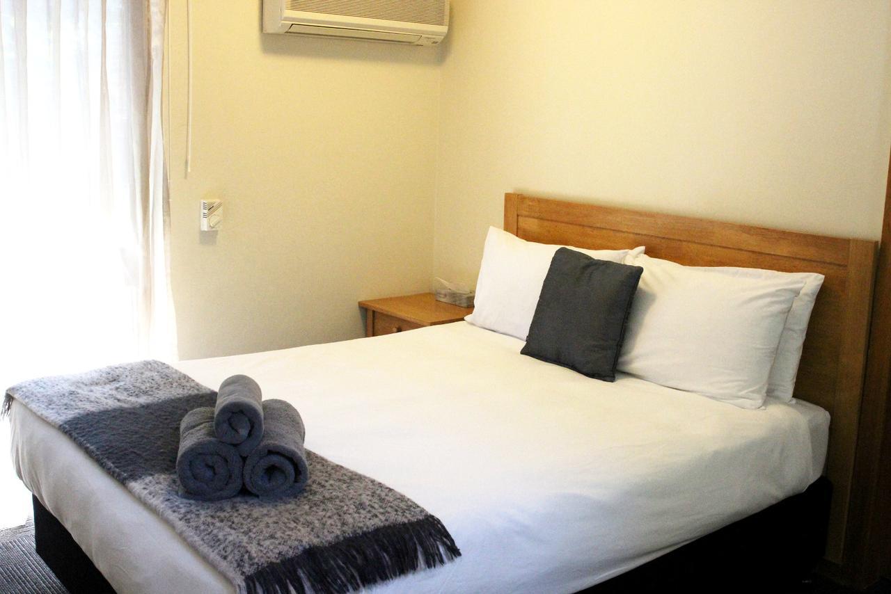 Henry'S Quirindi Hotel Exterior foto